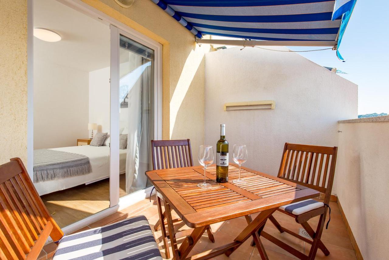 Dvorine Apartment Tisno Exterior photo