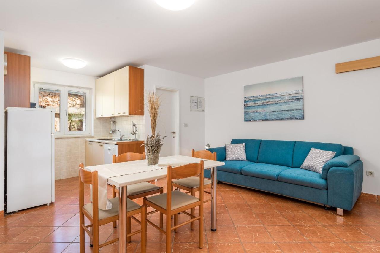 Dvorine Apartment Tisno Exterior photo